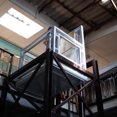 ผลงานการติดตั้งลิฟท์บ้านแบบครึ่งท่อน ที่ จังหวัดตรัง