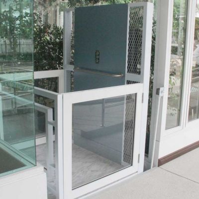 ผลงานการติดตั้งลิฟท์โรงแรมแบบครึ่งท่อน ที่ โรงแรม Hill Fresco พัทยา