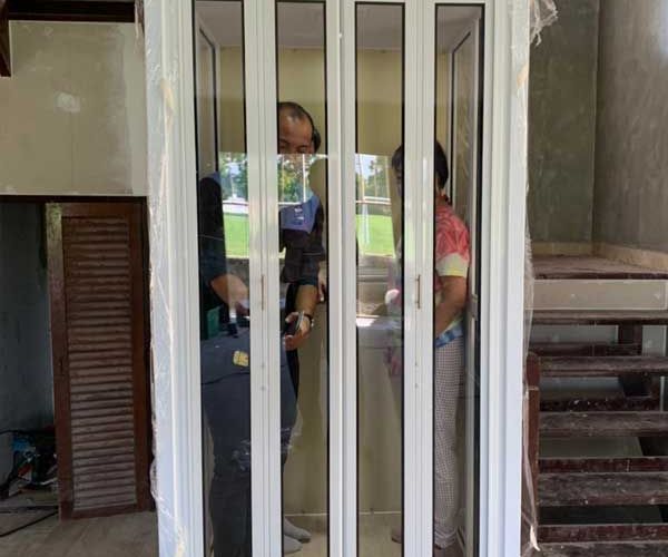 ผลงานการติดตั้งลิฟท์บ้านแบบมาตรฐาน ที่ บางบัวทอง