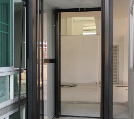 ผลงานการติดตั้งลิฟท์บ้าน 2 ชั้น ประตูเข้าออกได้ 2 ด้าน กรุงเทพฯ (หทัยราษฎร์)